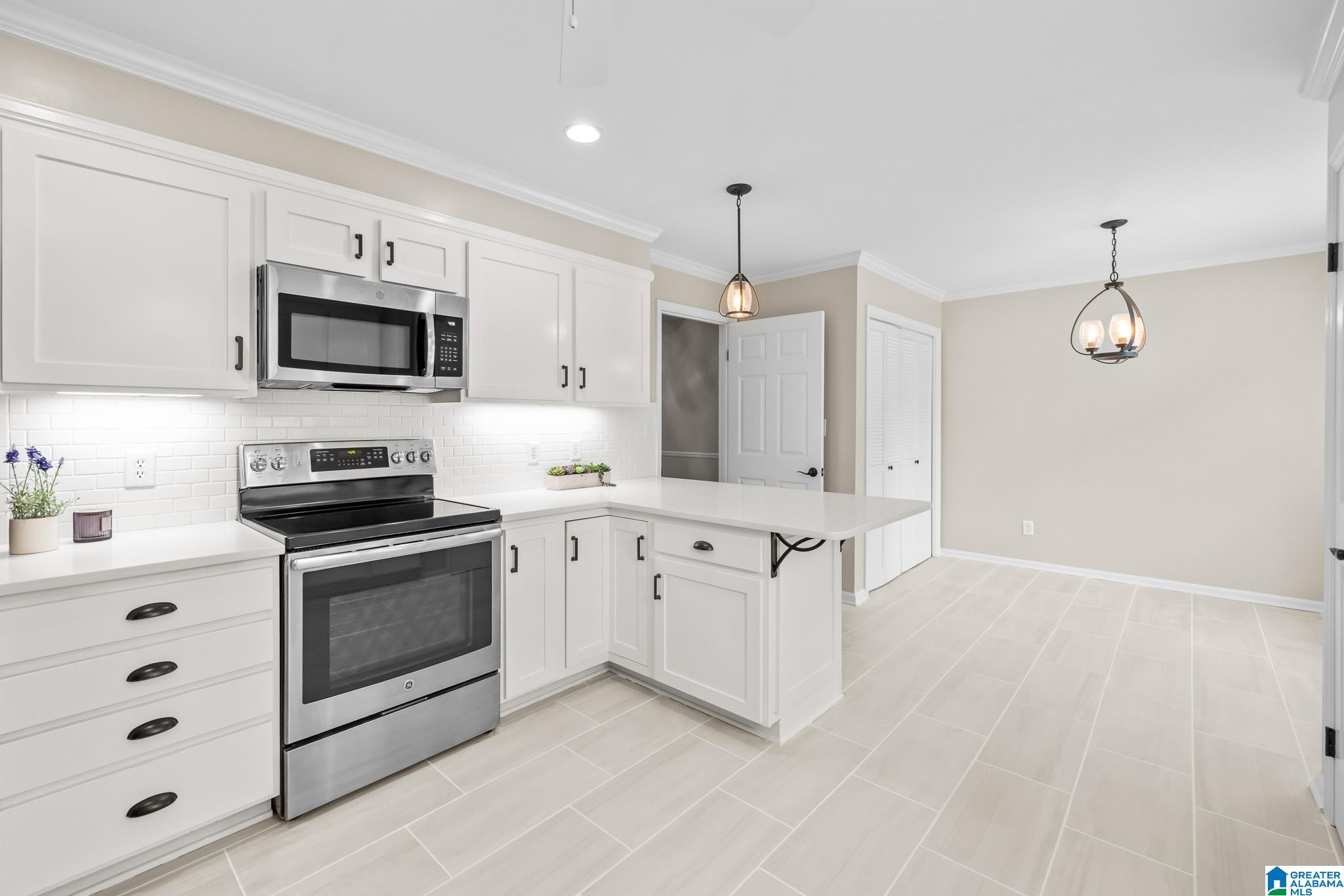 3434 Rock Ridge Circle Birmingham, AL 35210 - Photo 15 of 33
