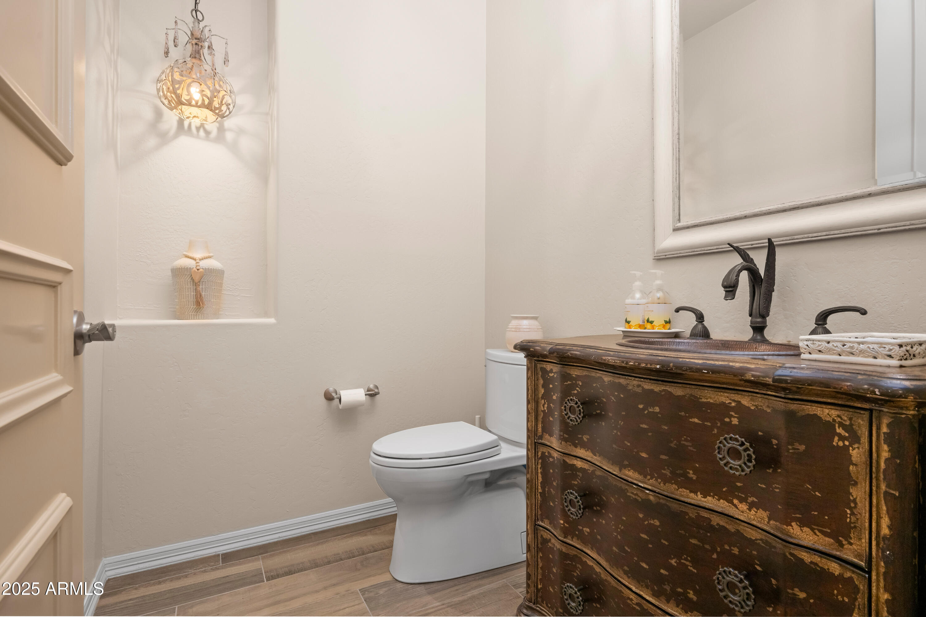 7425 East Gainey Ranch Road, Unit 13 Scottsdale, AZ 85258 - Photo 14 of 52 Powder Room
