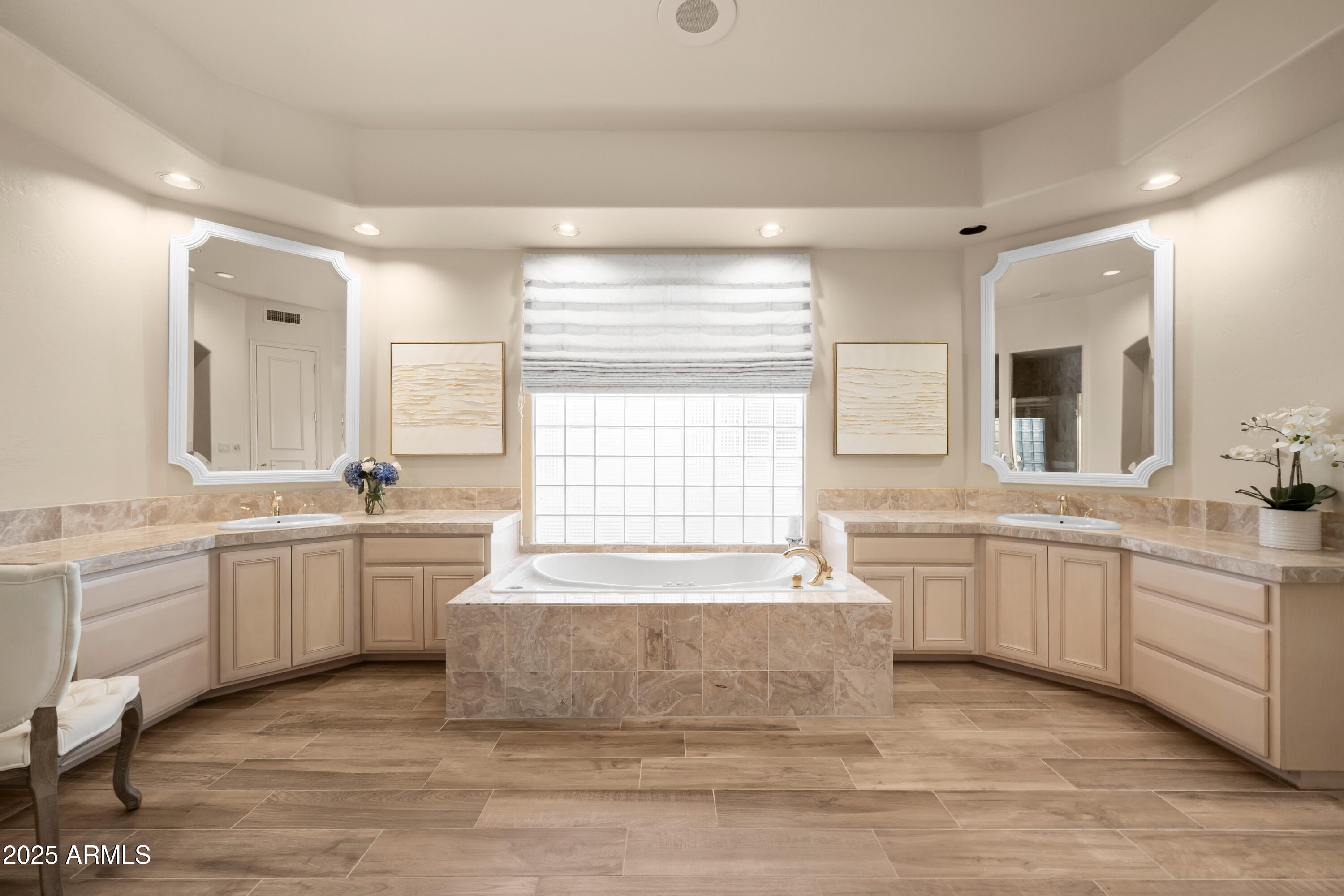 7425 East Gainey Ranch Road, Unit 13 Scottsdale, AZ 85258 - Photo 17 of 52 Primary Bathroom Double Vanities