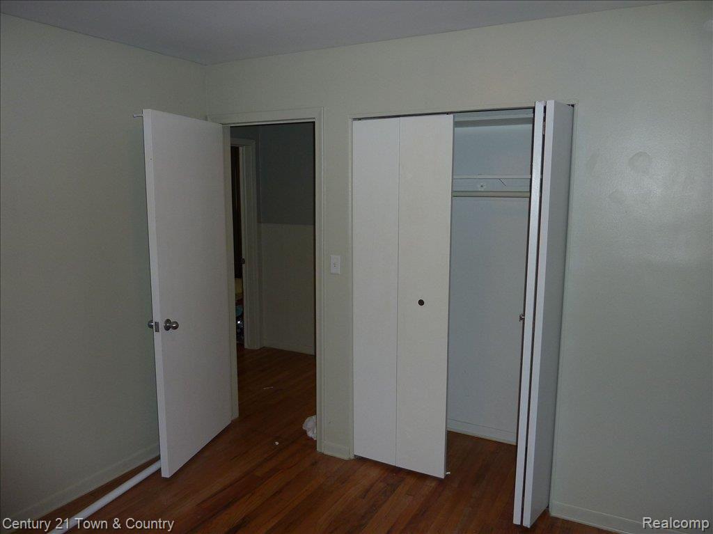 12885 12 Mile Road Warren, MI 48088 - Photo 14 of 21 Bedroom #3 View 2