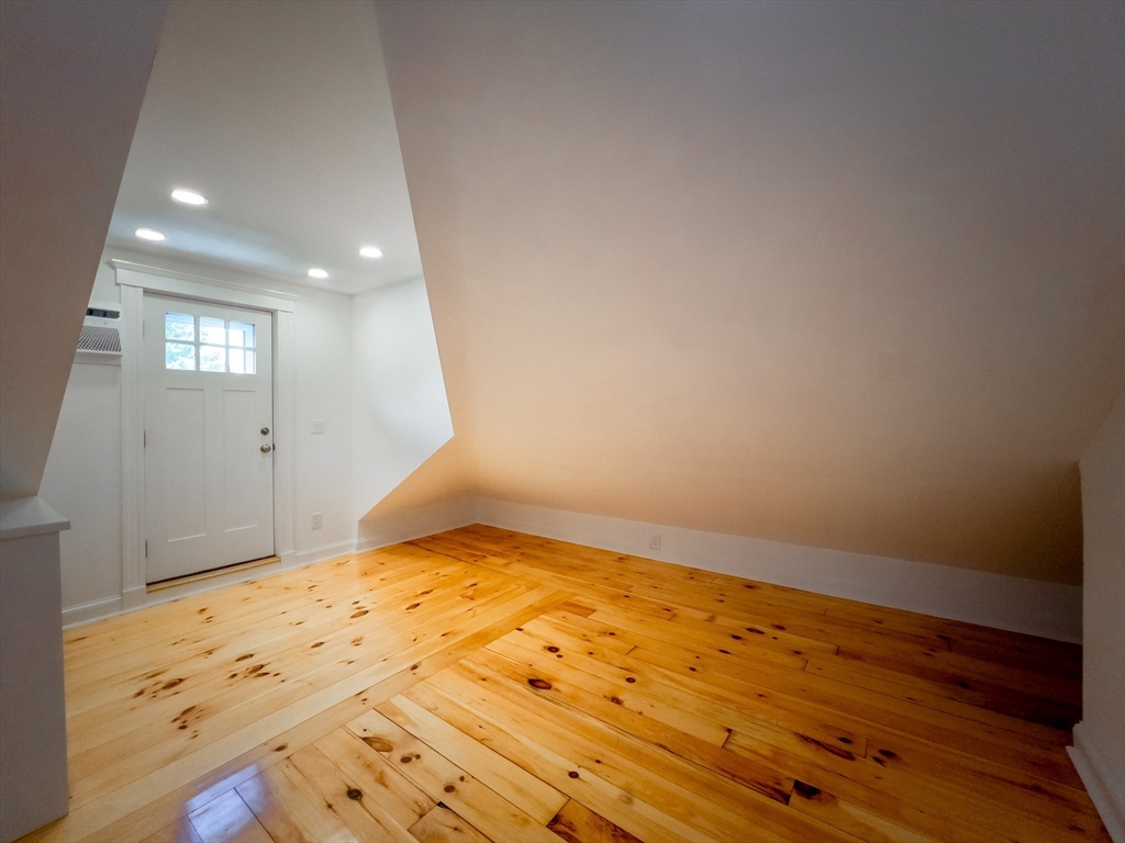 100 Chestnut Avenue, Unit 3 Boston, MA 02130 - Photo 9 of 27