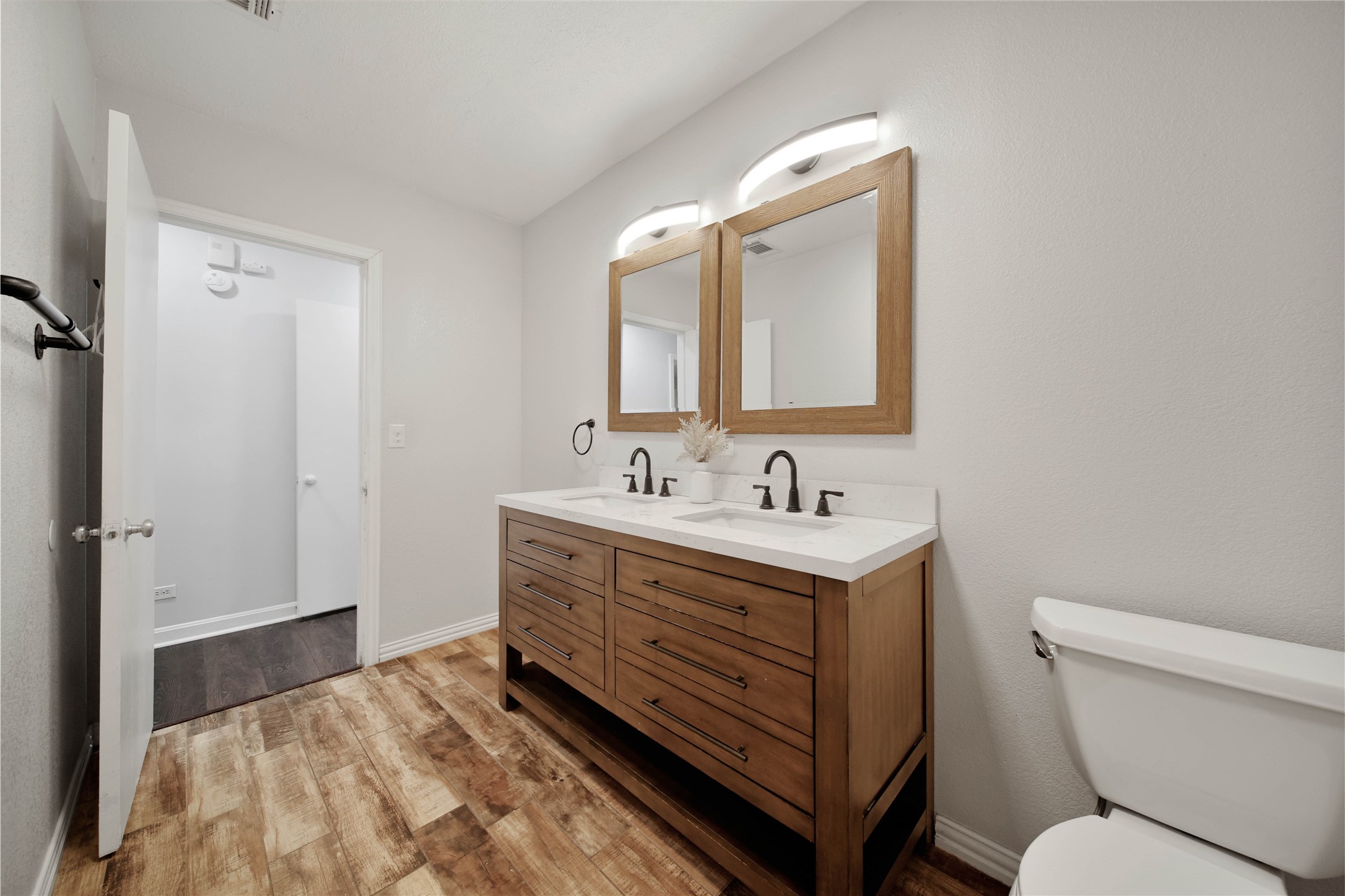 808 Avenue K Rosenberg, TX 77471 - Photo 38 of 50