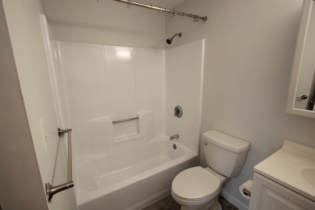 1801 Franklin Crossing Road, Unit 1801 Franklin, MA 02038 - Photo 12 of 34