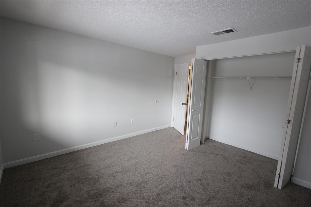 1801 Franklin Crossing Road, Unit 1801 Franklin, MA 02038 - Photo 16 of 34