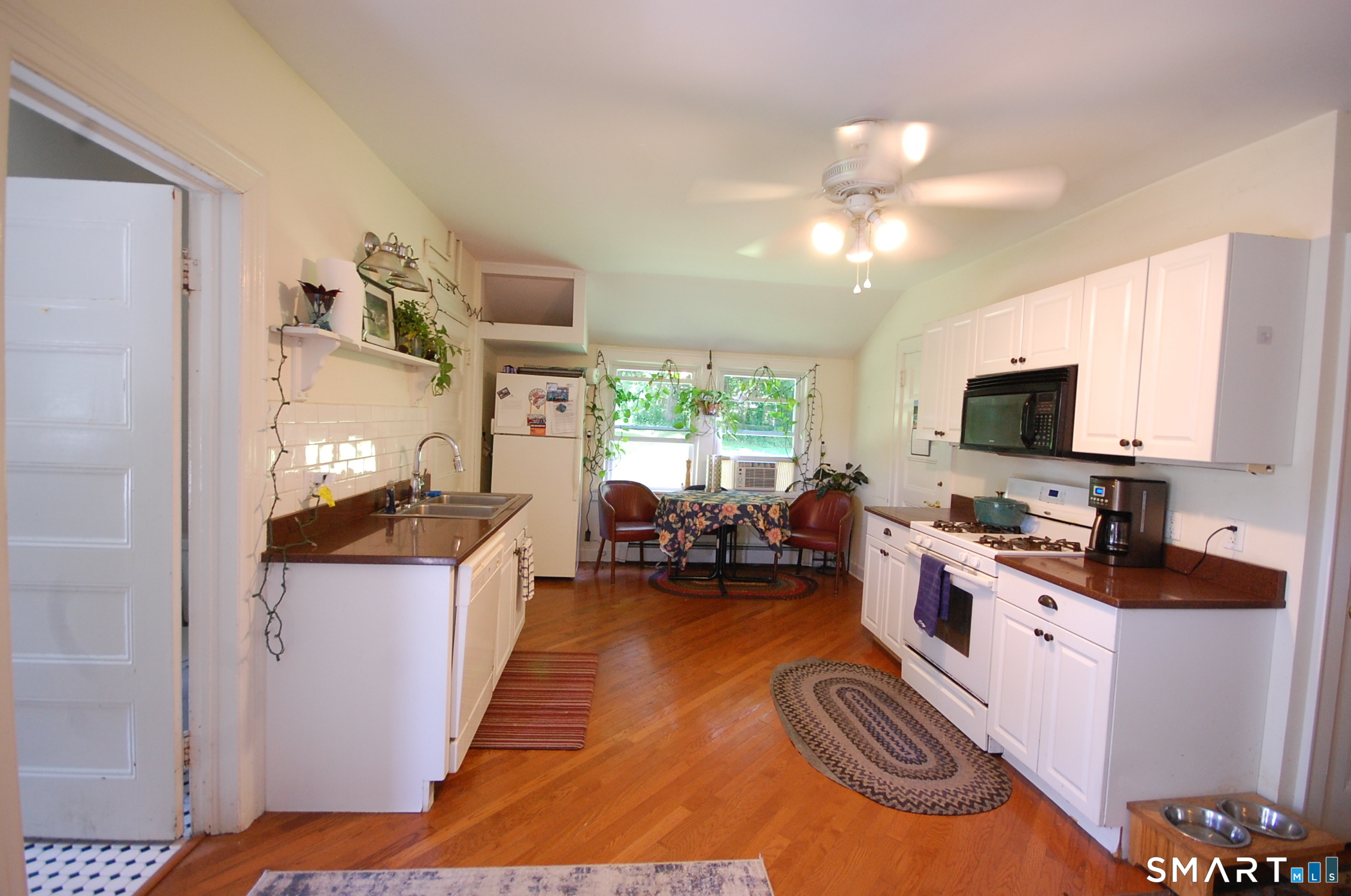 33 Barry Avenue, Unit 1 Ridgefield, CT 06877 - Photo 4 of 17