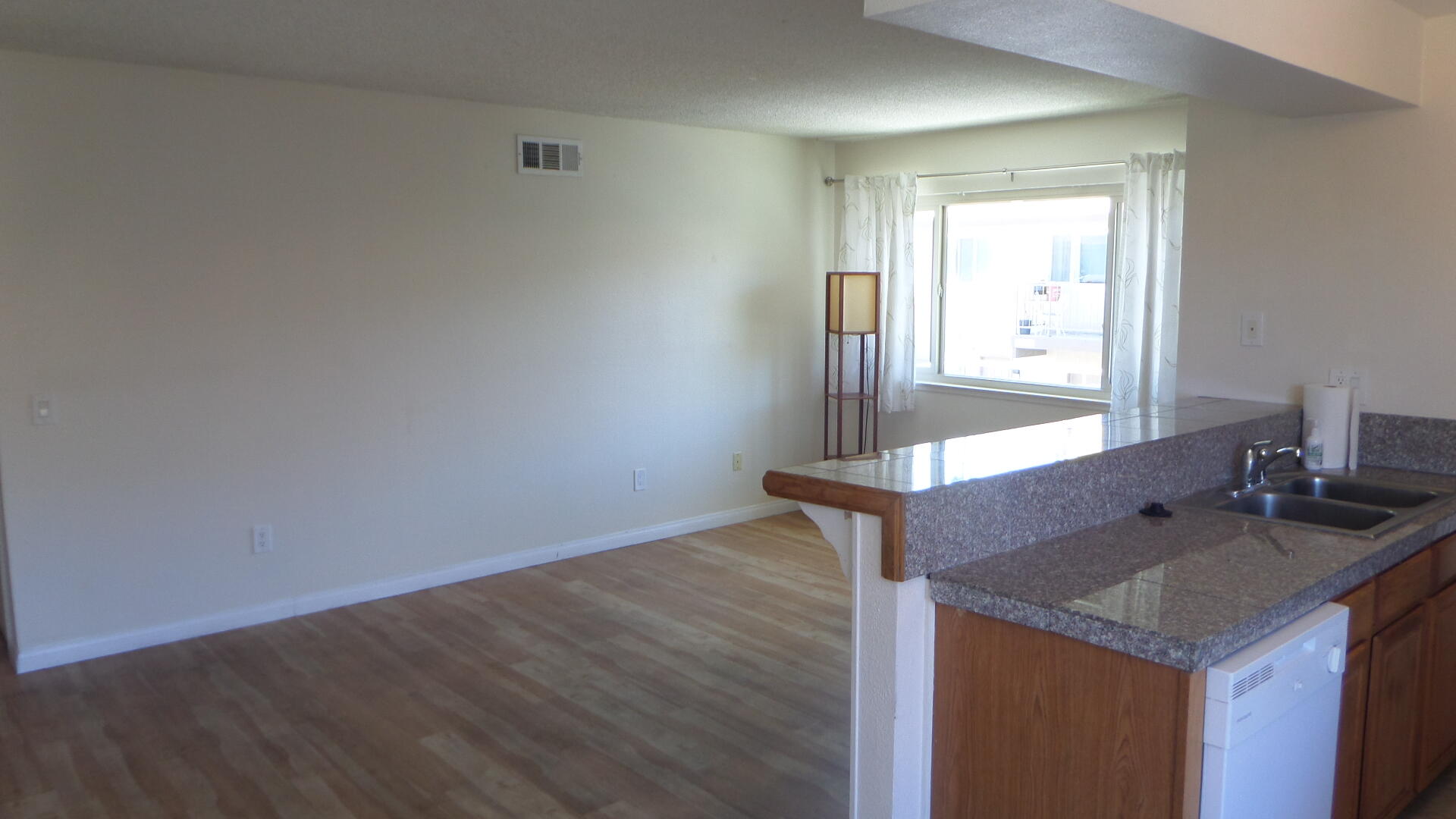 72653 Eagle Road, Unit 4 Palm Desert, CA 92260 - Photo 3 of 23 SAM_5490
