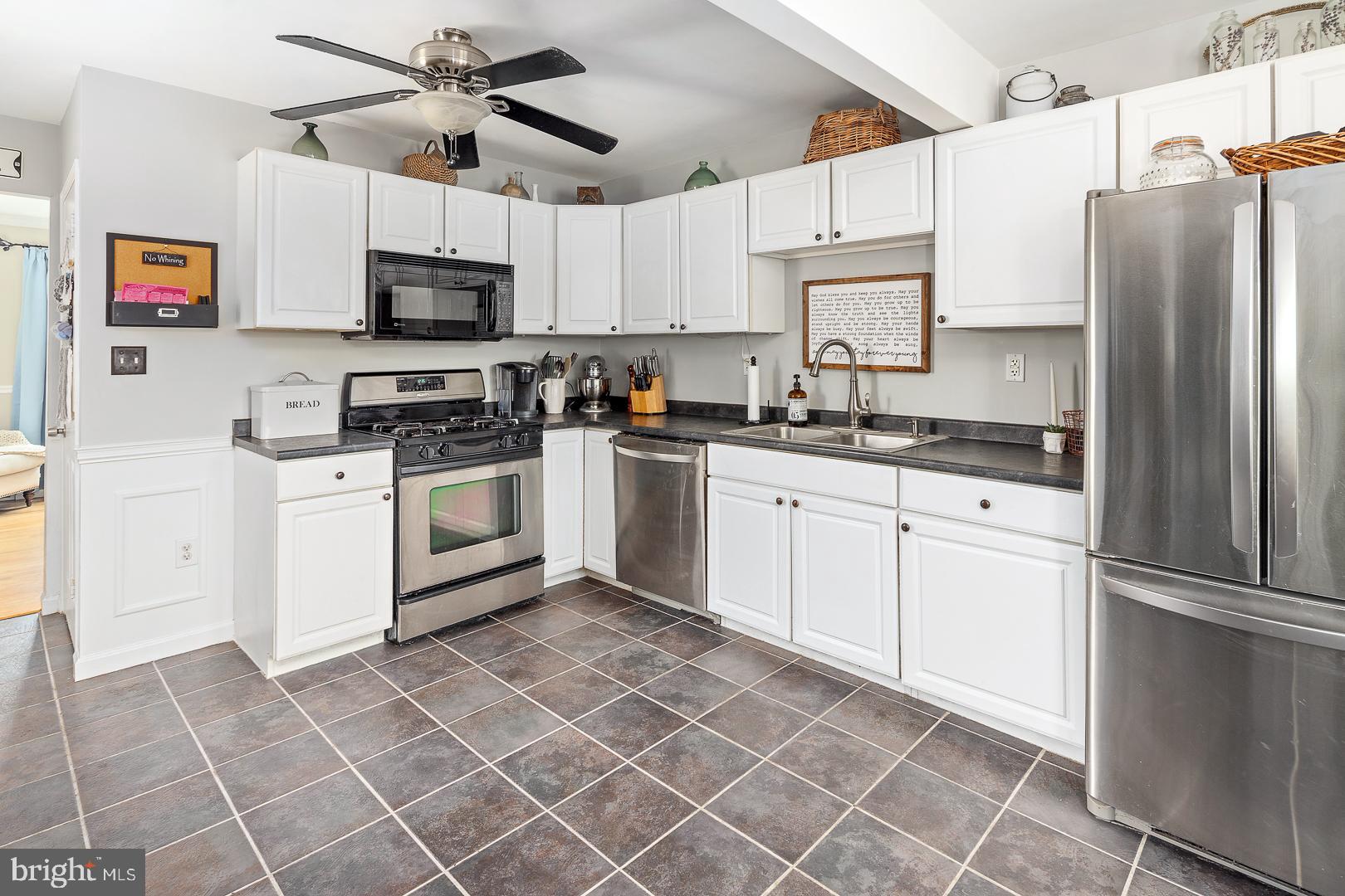 11 Maguire Road Hamilton, NJ 08690 - Photo 8 of 24 Gallery Image 8