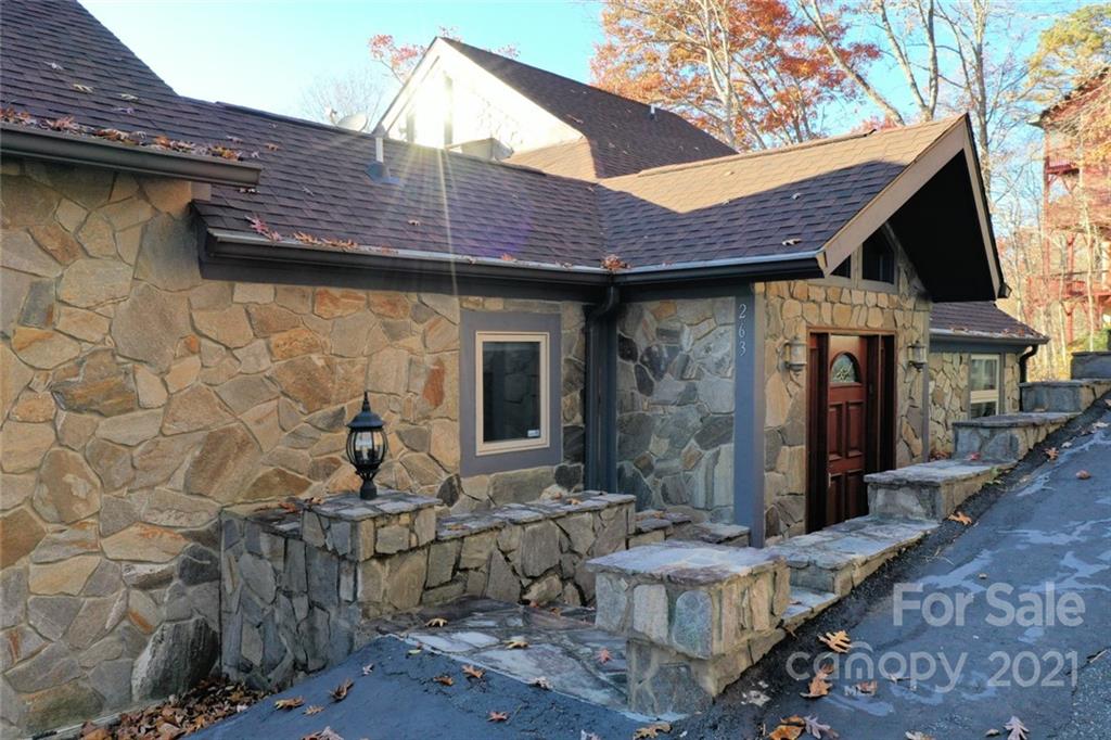 263 Sunset Ridge Whittier, NC 28789 - Photo 5 of 36 Gallery Image 5