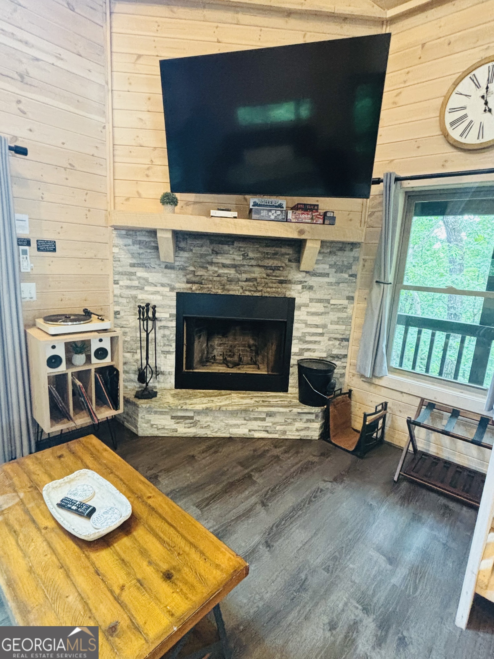 185 Walnut Ridge Drive Cleveland, GA 30528 - Photo 13 of 36 a living room with furniture and a flat screen tv