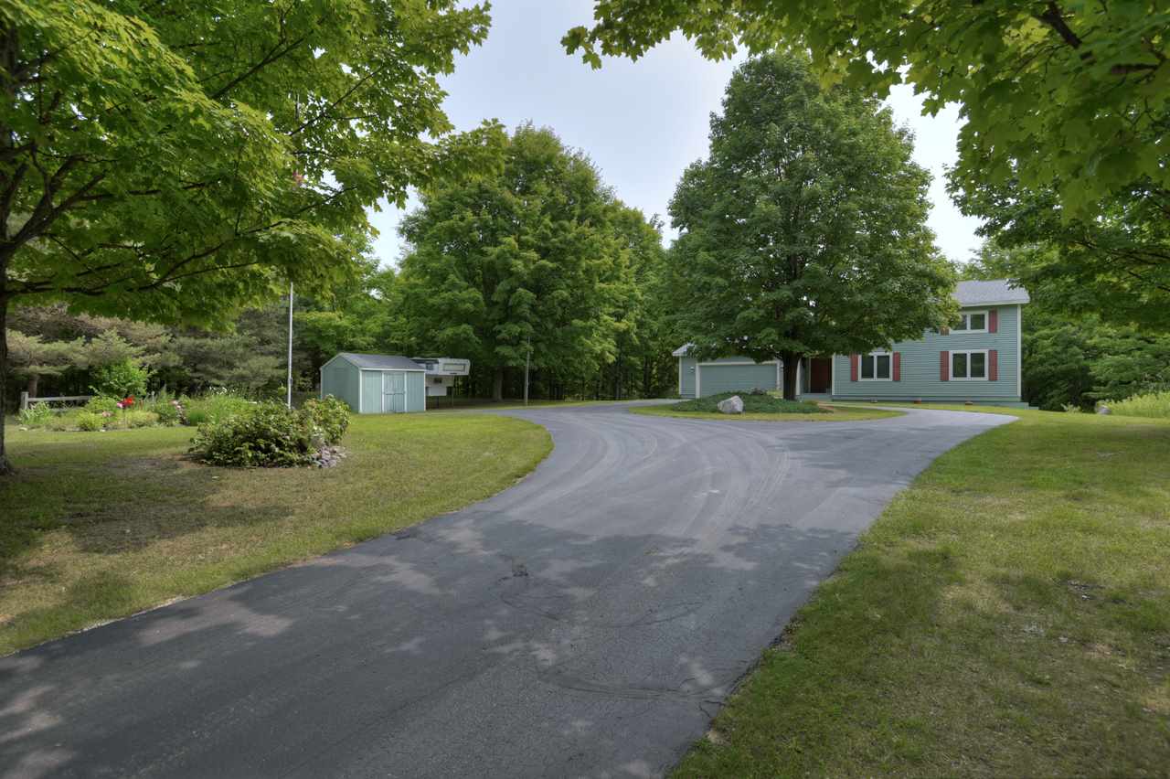 5288 Harris Road Traverse City, MI 49684 - Photo 5 of 55 1864263-4.JPG