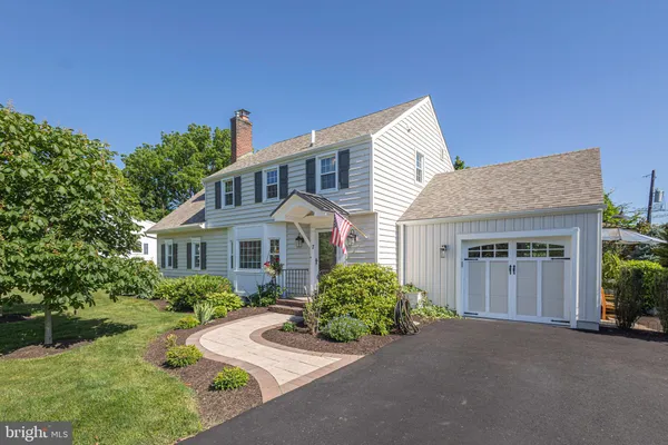 $799,000 | 7 Colonial Ridge Drive, Yardley, PA 19067