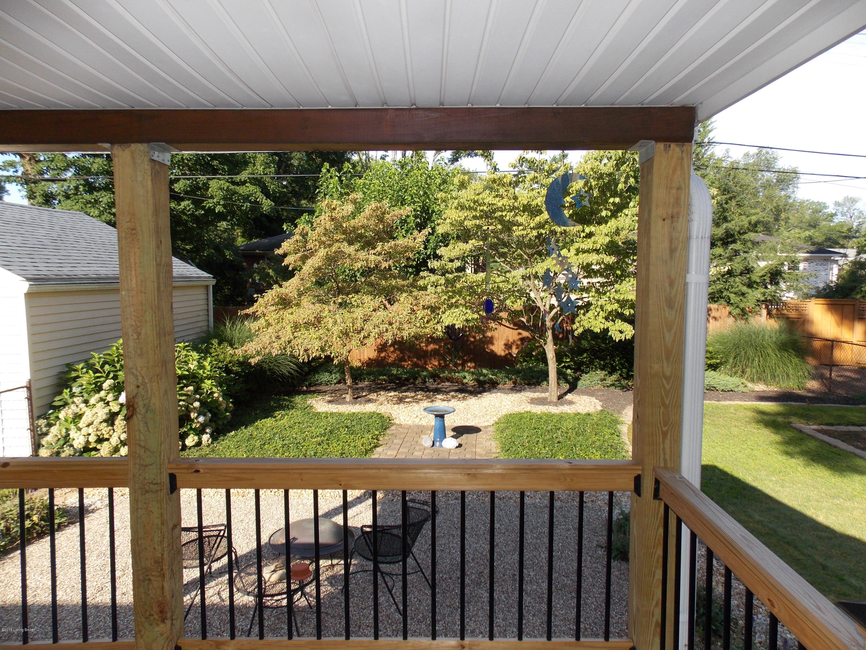 218 Alcott Road Louisville, KY 40207 - Photo 35 of 47 36-yard from back porch
