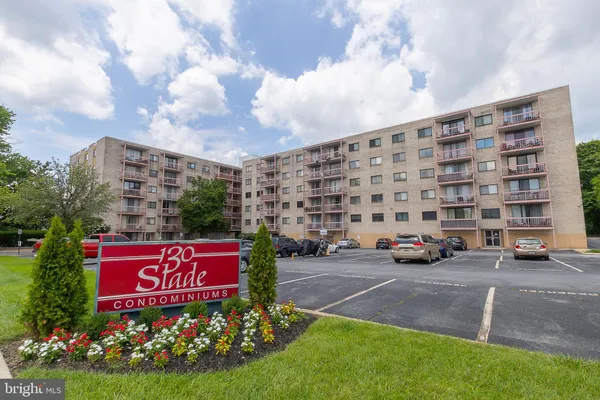 $1,550 | 130 Slade Avenue, Unit 520, Pikesville, MD 21208