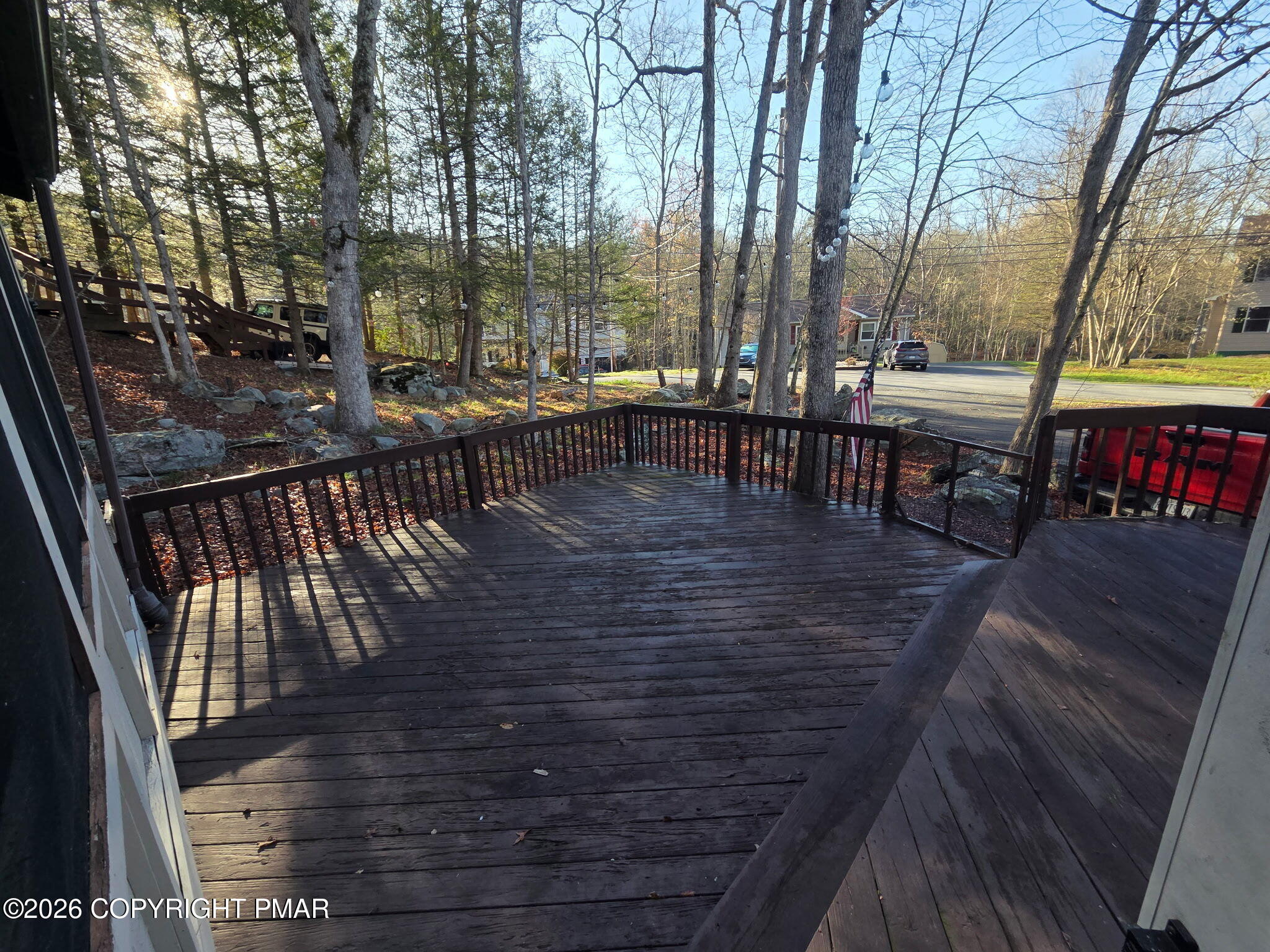 408 Saunders Drive Bushkill, PA 18324 - Photo 2 of 30 30894