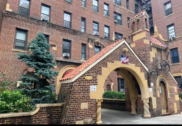 $369,000 | 37-21 80th Street, Unit 4 | Jackson Heights