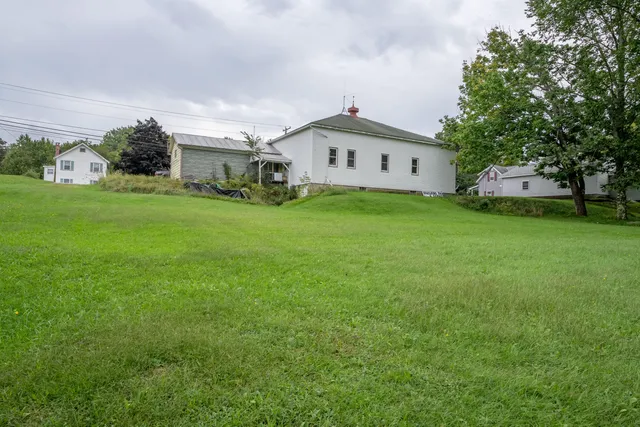 $188,900 | 44 Main Street, Albion, ME 04910