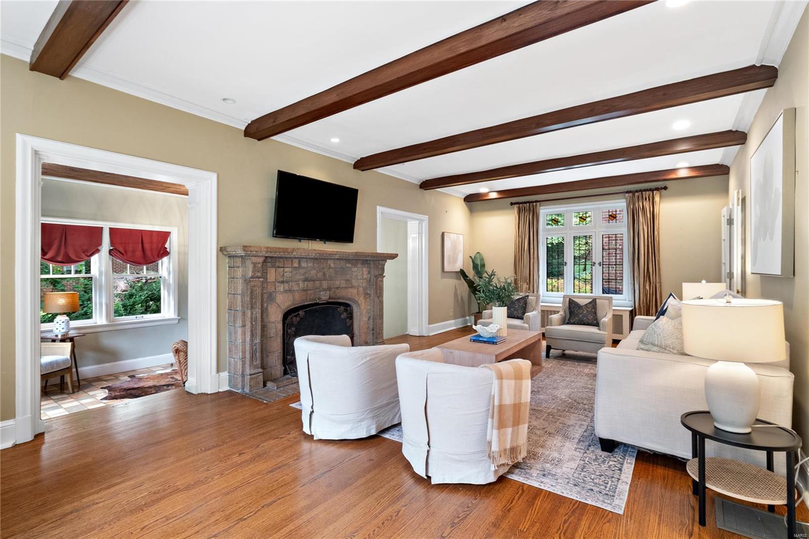 307 Park Road Webster Groves, MO 63119 - Photo 7 of 68