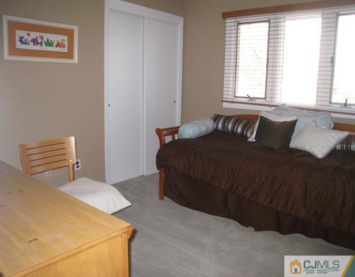 44 Rath Lane East Brunswick, NJ 08816 - Photo 20 of 25 Gallery Image 20