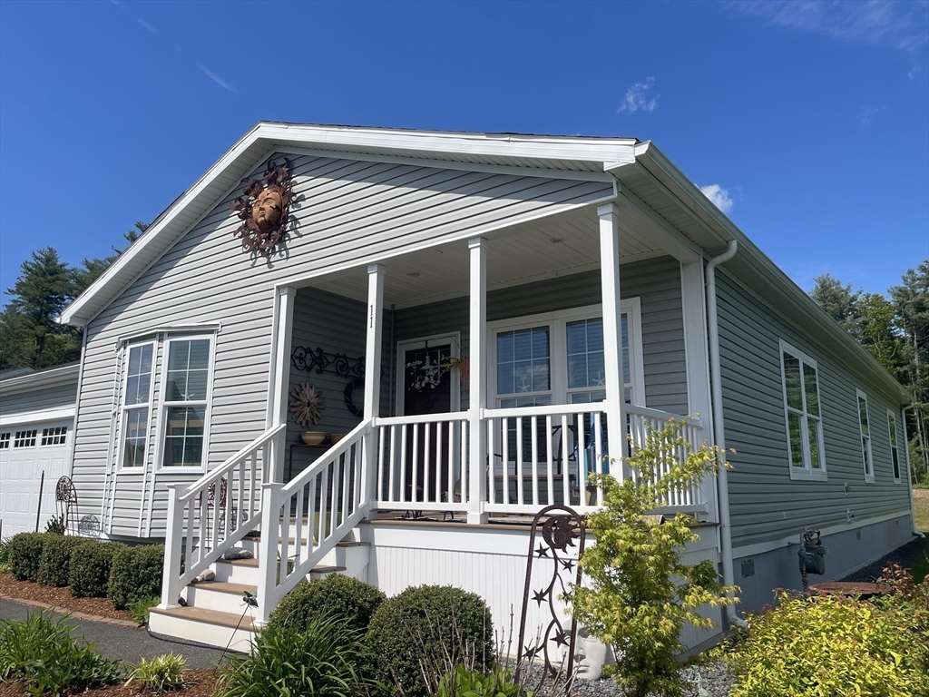 11 Sycamore Lane Taunton, MA 02780 - Photo 2 of 16