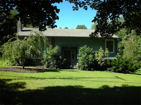 95 Brookfield Road Charlton, MA 01507 - Photo 2 of 15