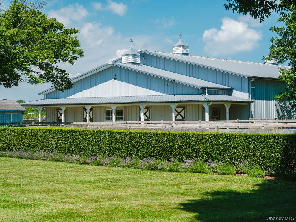 1810 Main Road Jamesport, NY 11901 - Photo 29 of 40