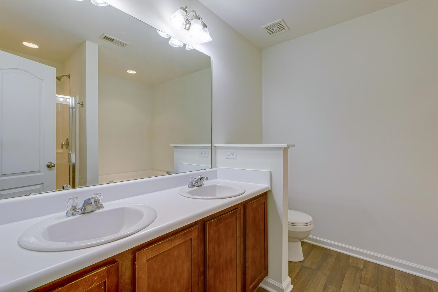 3132 Manhasset Lane Raleigh, NC 27604 - Photo 8 of 10 Spacious Owner's Spa