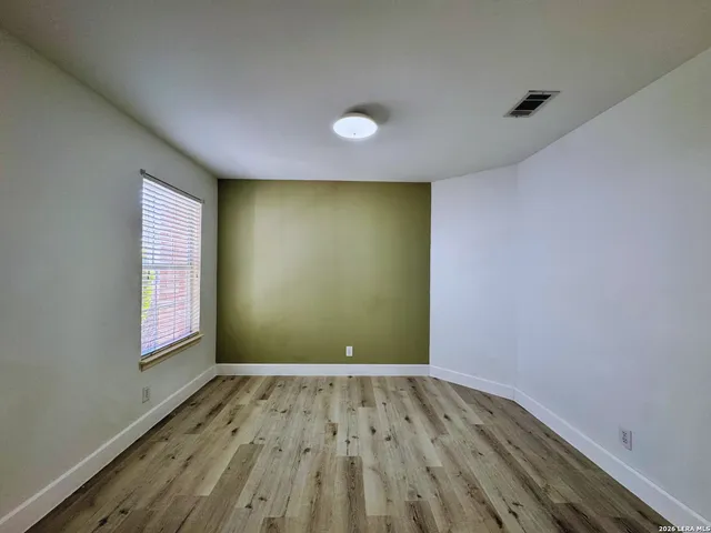 $1,695 | 7718 Wexford Grove, San Antonio, TX 78240