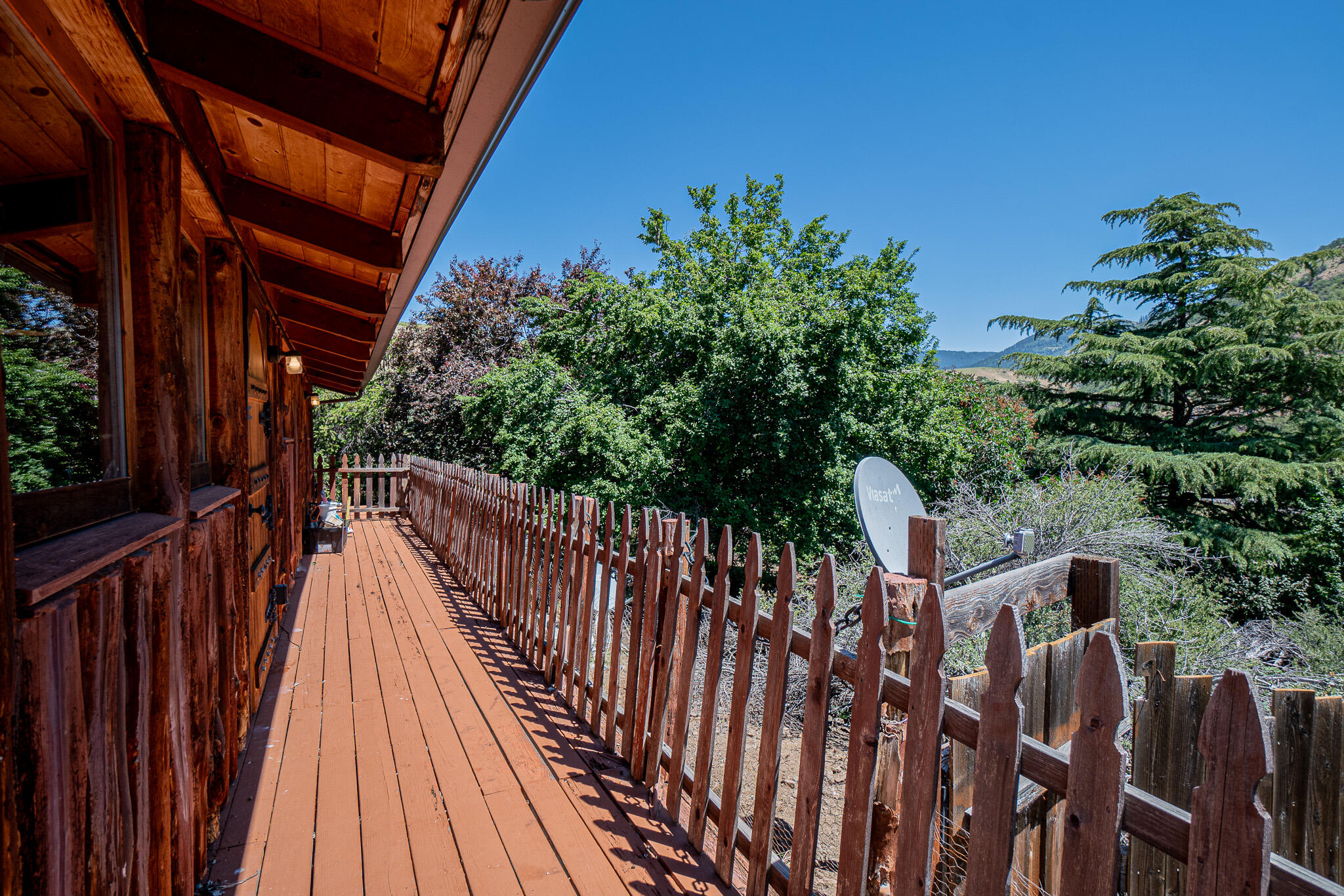 2909 Dead Indian Memorial Road Ashland, OR 97520 - Photo 20 of 75 Main House Side Deck
