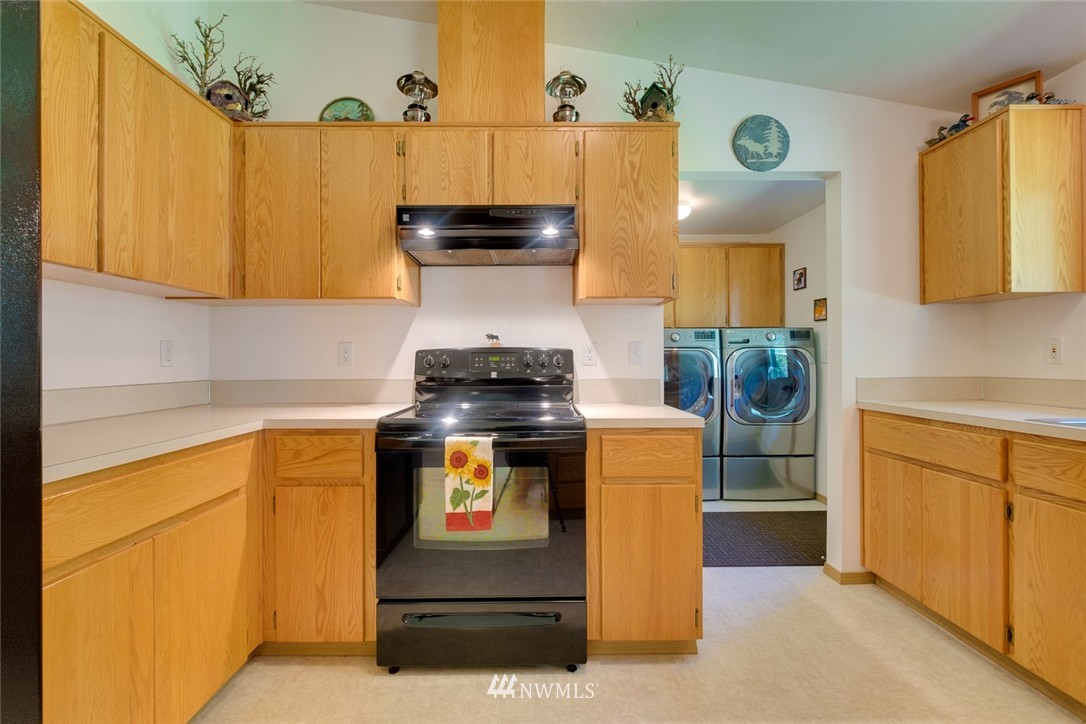 390 Erickson Road Belfair, WA 98528 - Photo 9 of 25 Gallery Image 9