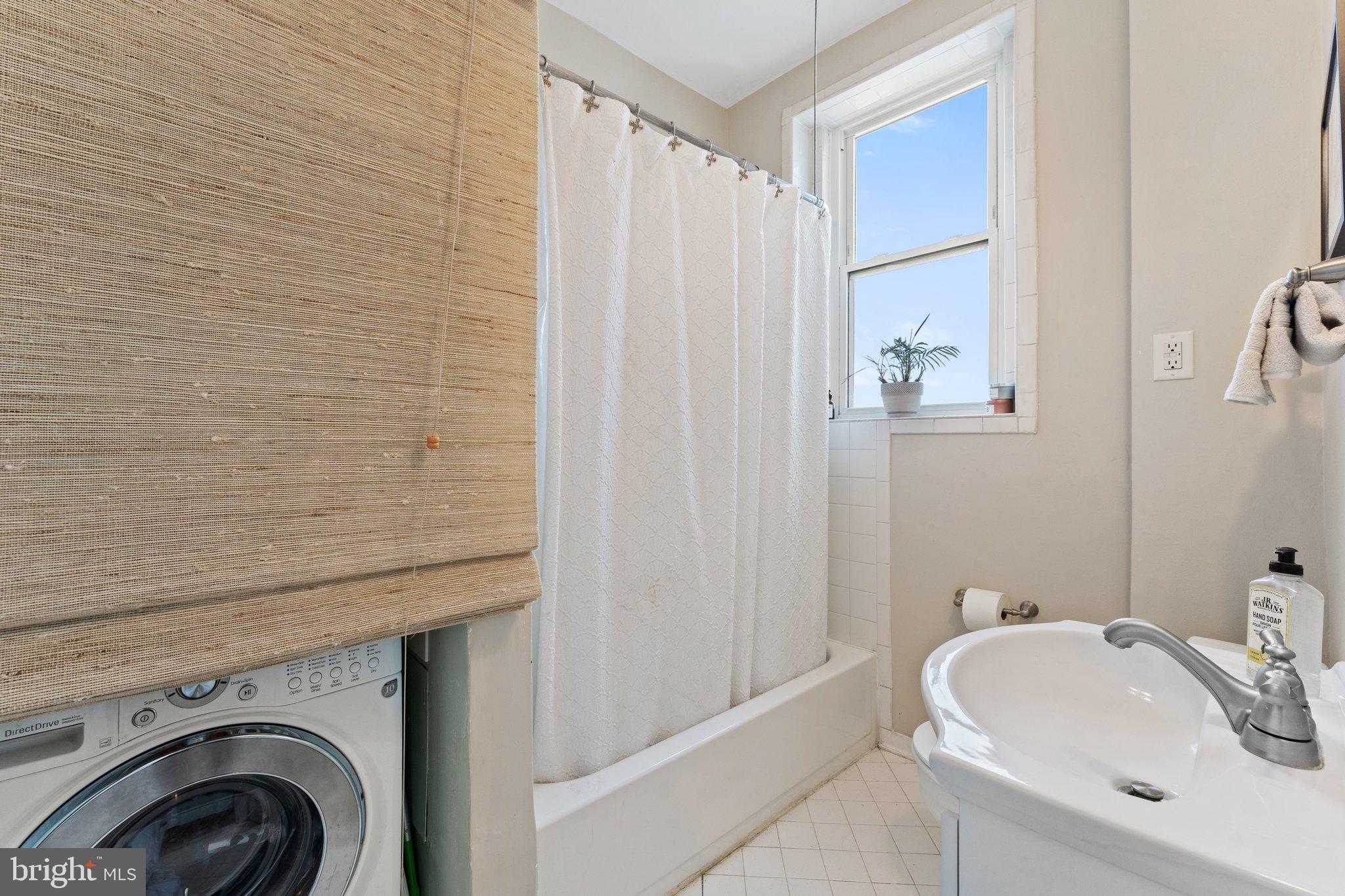 520 E Street Northeast, Unit 404 Washington, DC 20002 - Photo 16 of 19