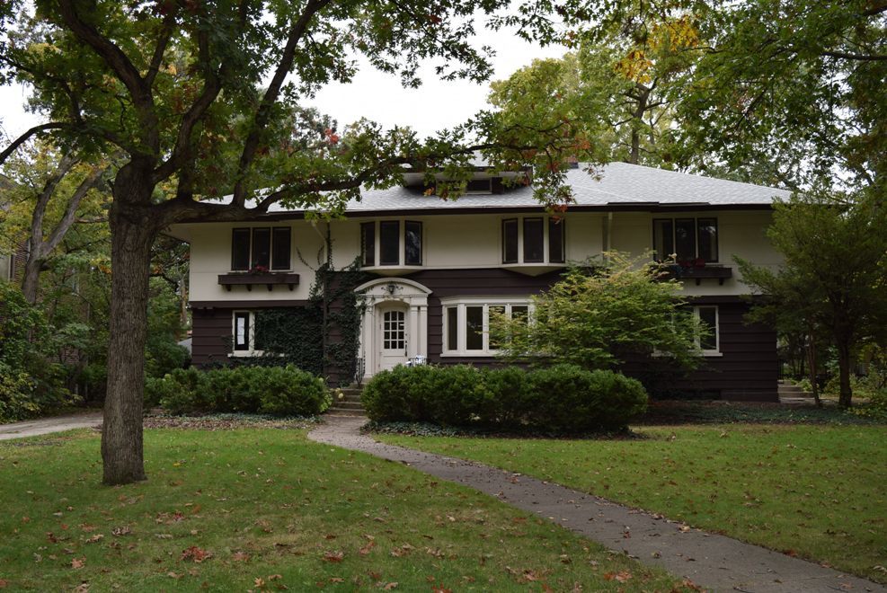 341 Scottswood Road Riverside, IL 60546 - Photo 1 of 46 a front view of a house with a garden