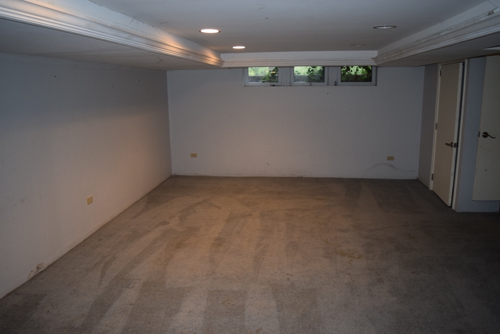 341 Scottswood Road Riverside, IL 60546 - Photo 37 of 46 a view of an empty room