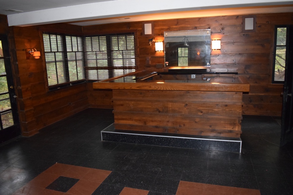 341 Scottswood Road Riverside, IL 60546 - Photo 40 of 46 a view of hall with wooden floor