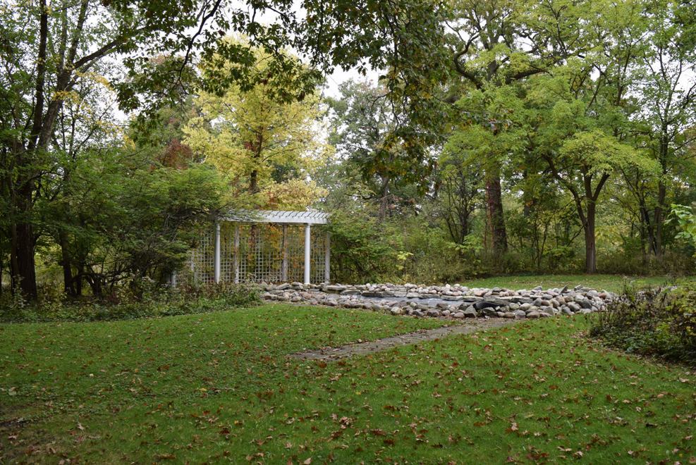 341 Scottswood Road Riverside, IL 60546 - Photo 8 of 46 a front view of a house with garden