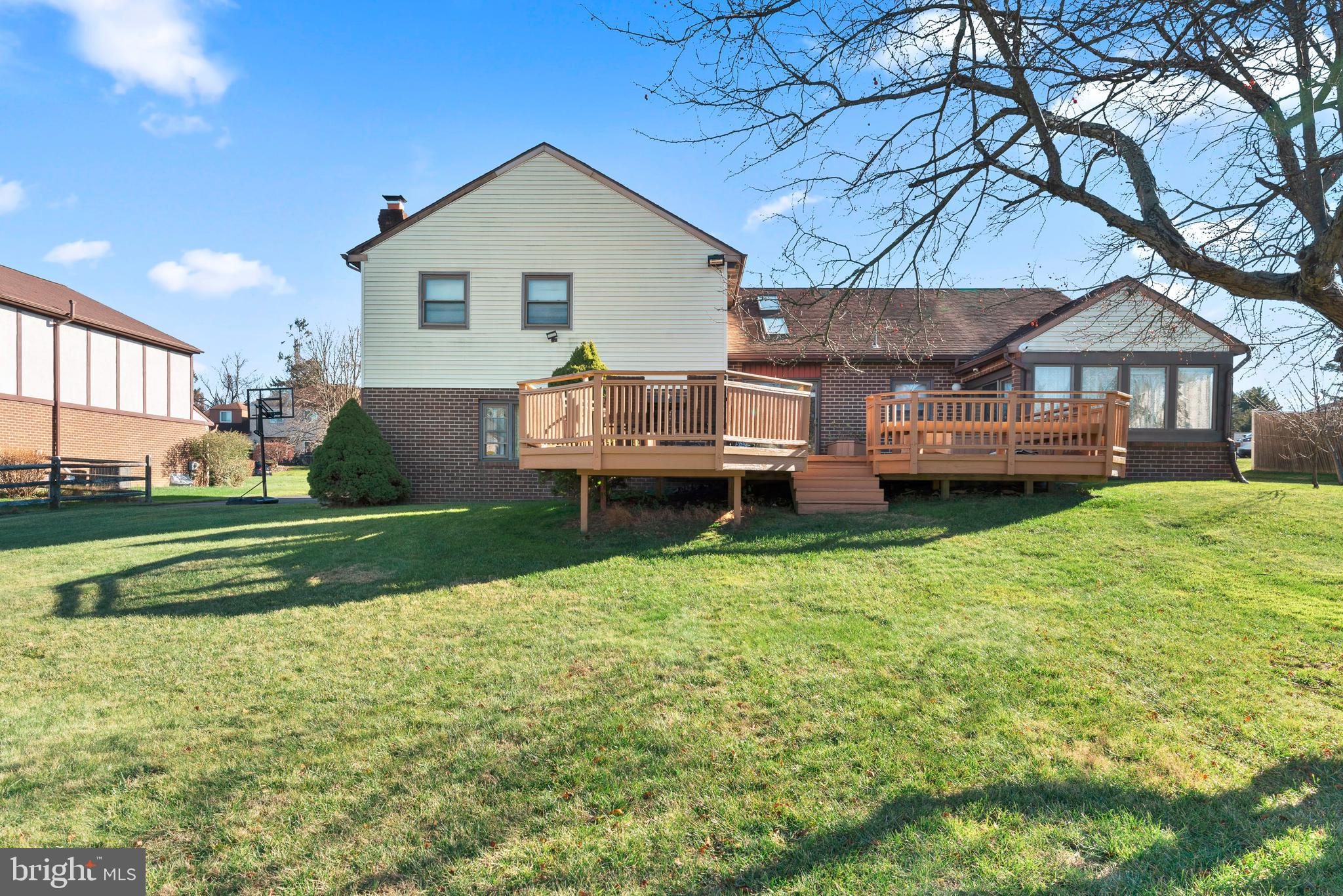 70 Snowflake Road Huntingdon Valley, PA 19006 - Photo 3 of 30 Gallery Image 3