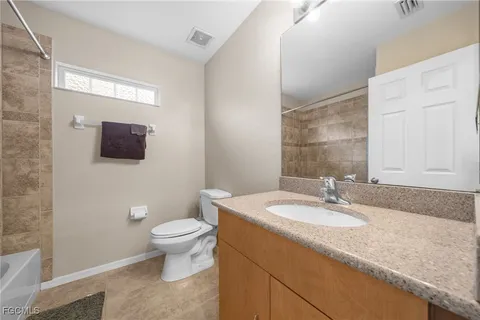 $450,000 | 2084 Cape Heather Circle, Cape Coral, FL 33991