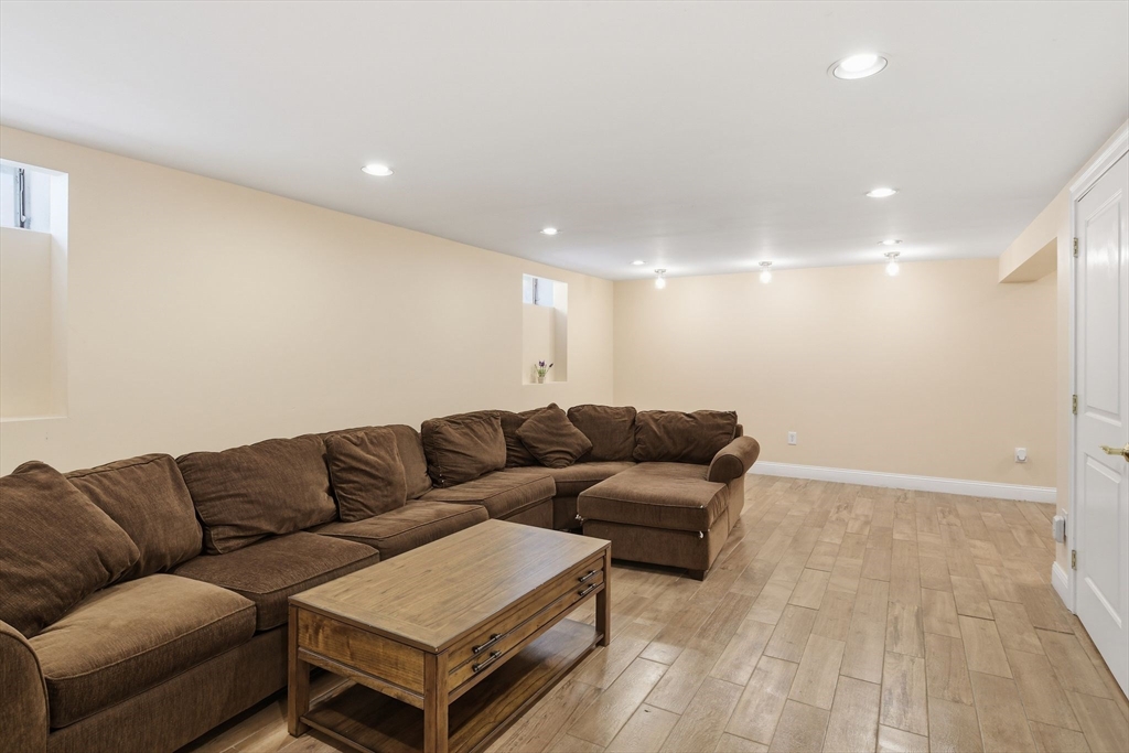22 Rosedale Avenue Springfield, MA 01128 - Photo 29 of 36 Gallery Image 29