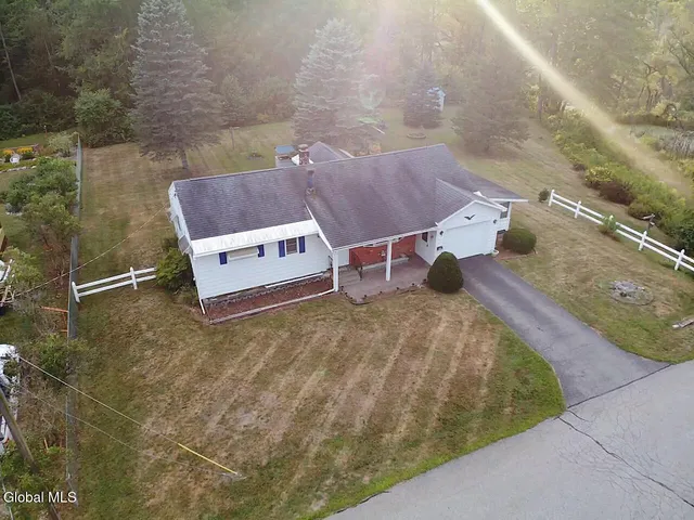 $277,000 | 143 Mary Street, Tribes Hill, NY 12177