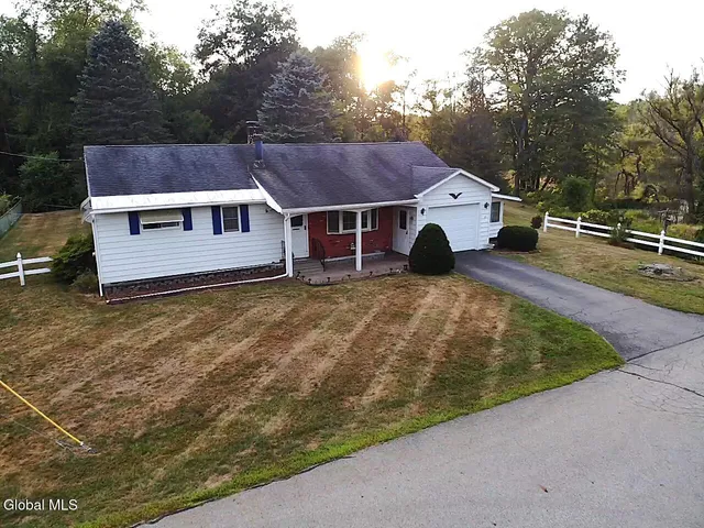 $277,000 | 143 Mary Street, Tribes Hill, NY 12177