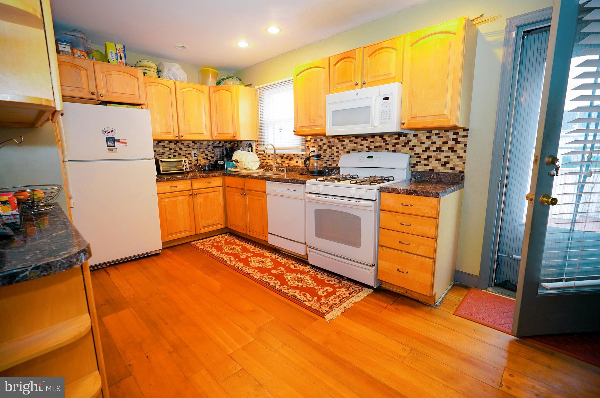 9997 Sandy Road Philadelphia, PA 19115 - Photo 12 of 36 Gallery Image 12