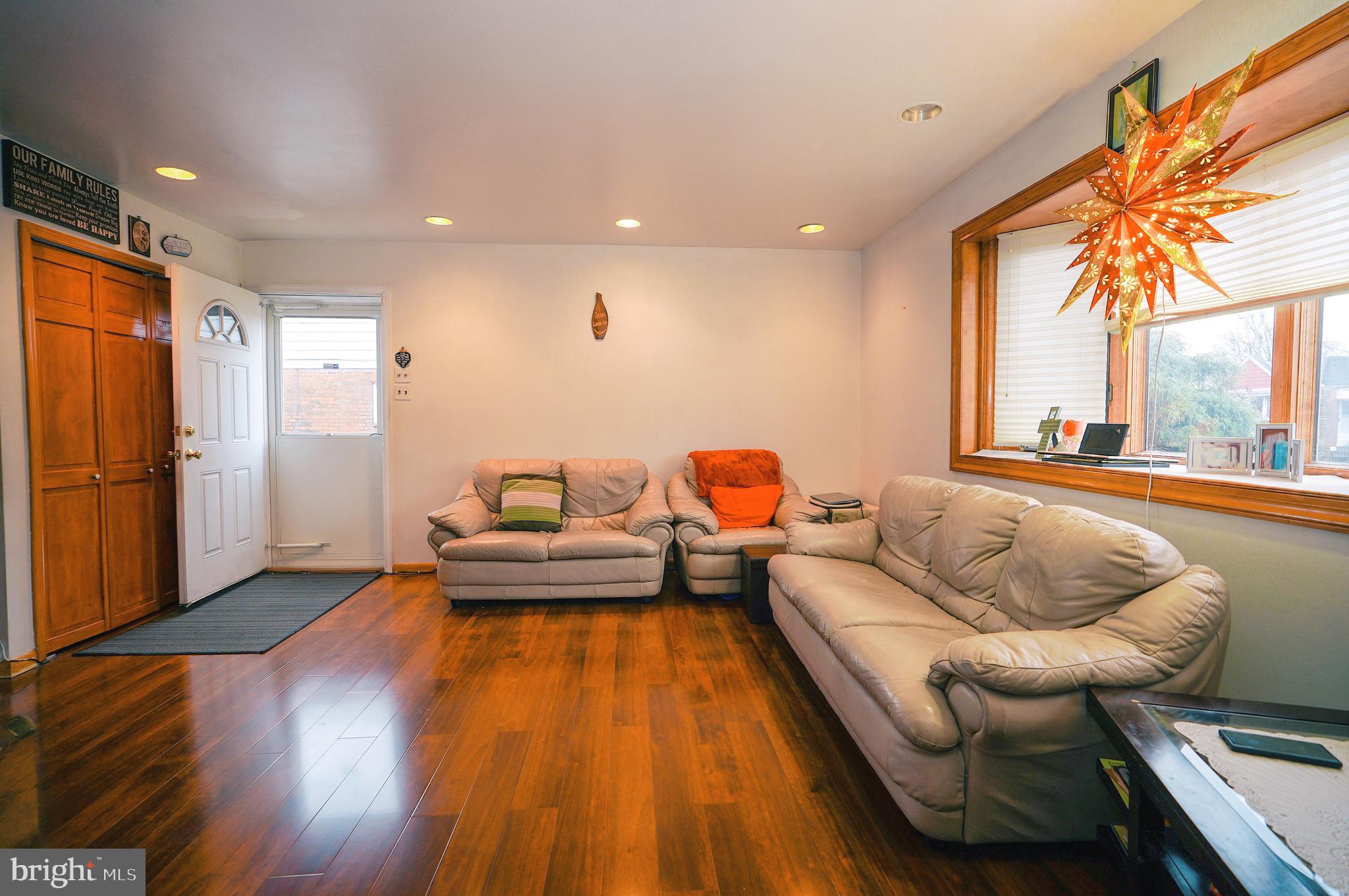 9997 Sandy Road Philadelphia, PA 19115 - Photo 7 of 36 Gallery Image 7