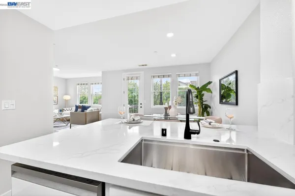 $799,000 | 161 North L Street, Unit 103, Livermore, CA 94550