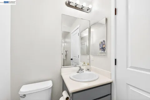 $799,000 | 161 North L Street, Unit 103, Livermore, CA 94550