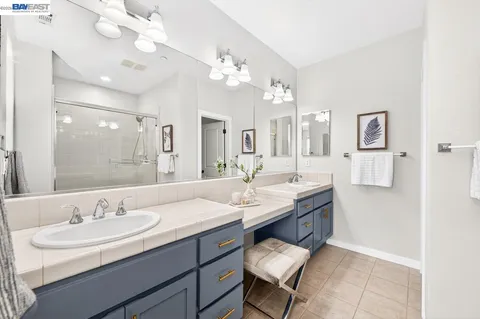 $799,000 | 161 North L Street, Unit 103, Livermore, CA 94550