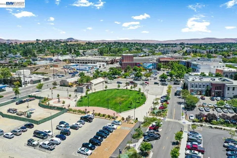 $799,000 | 161 North L Street, Unit 103, Livermore, CA 94550