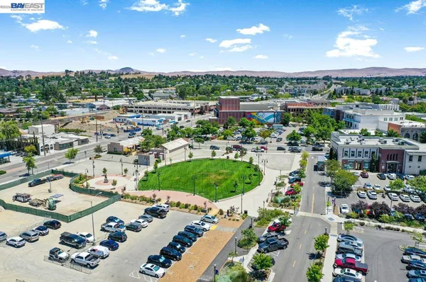 $799,000 | 161 North L Street, Unit 103, Livermore, CA 94550