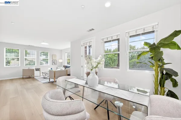 $799,000 | 161 North L Street, Unit 103, Livermore, CA 94550