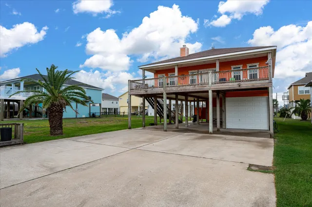$324,900 | 989 Biscayne, Crystal Beach, TX 77650