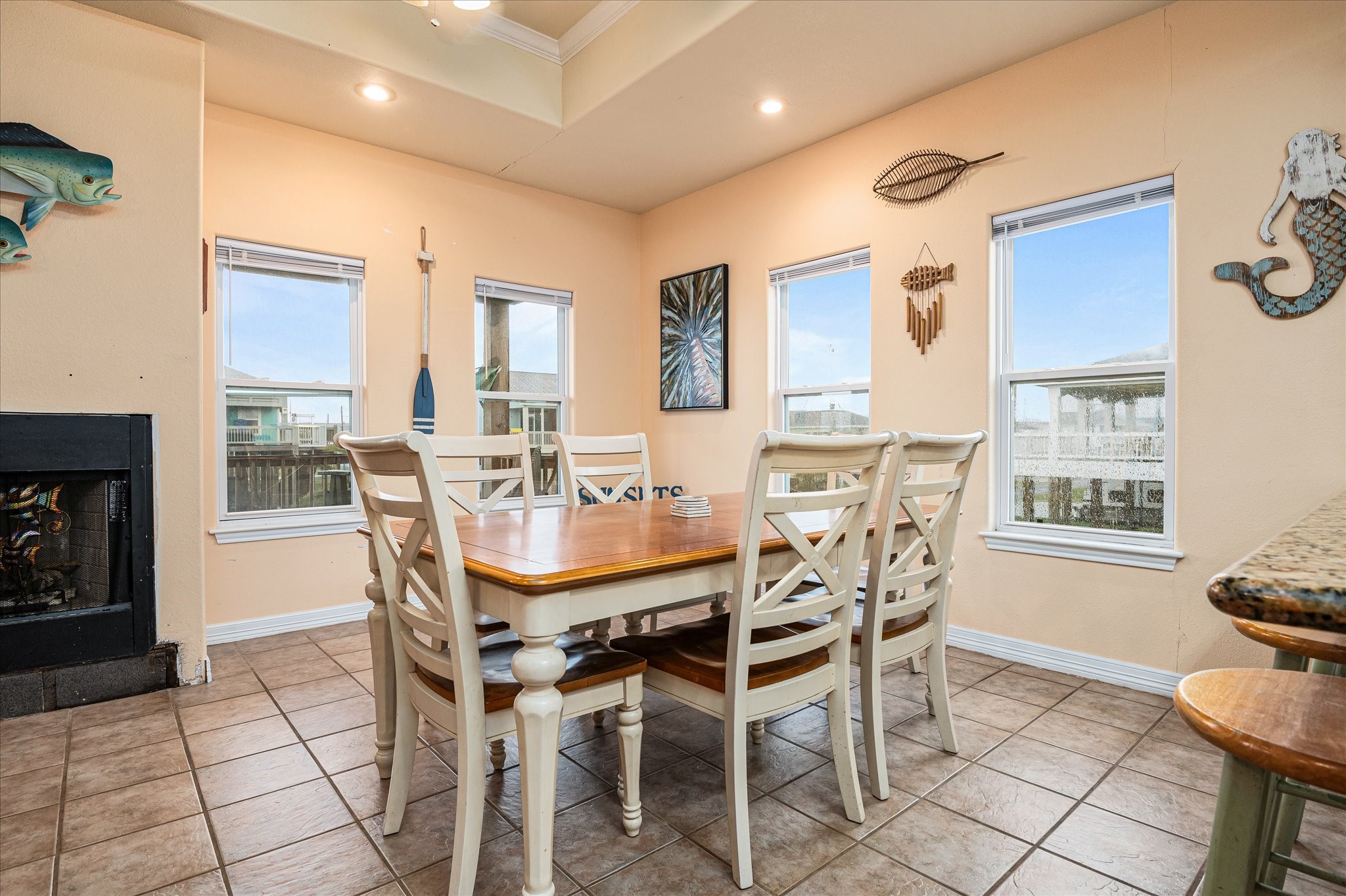 989 Biscayne Crystal Beach, TX 77650 - Photo 16 of 32