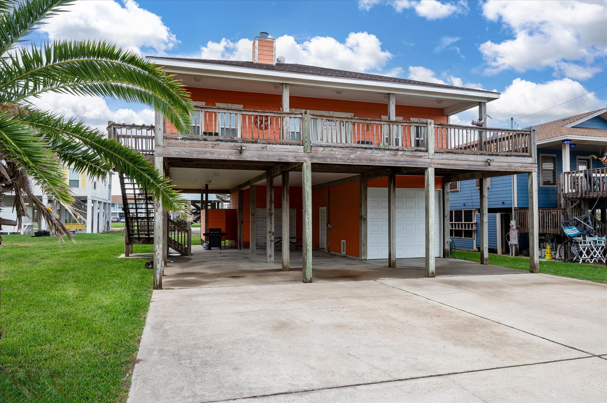 989 Biscayne Crystal Beach, TX 77650 - Photo 3 of 32